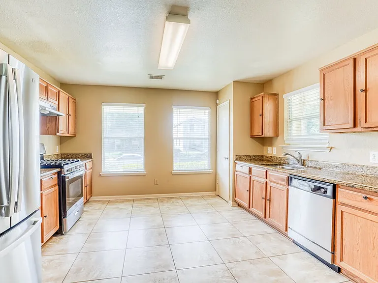 20826 Bonham Park Ln — Photo 8
