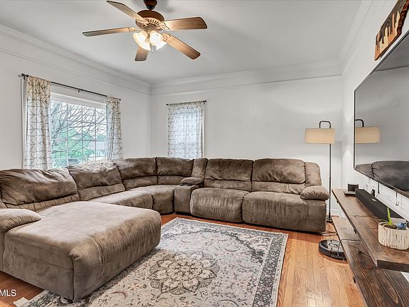 5th image of 427 Watauga Dr