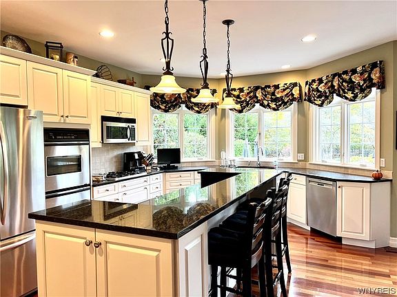 2nd image of 59 Hazelwood Ln