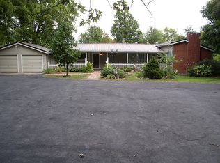 503 Camden Rd, Mount Sterling, IL 62353