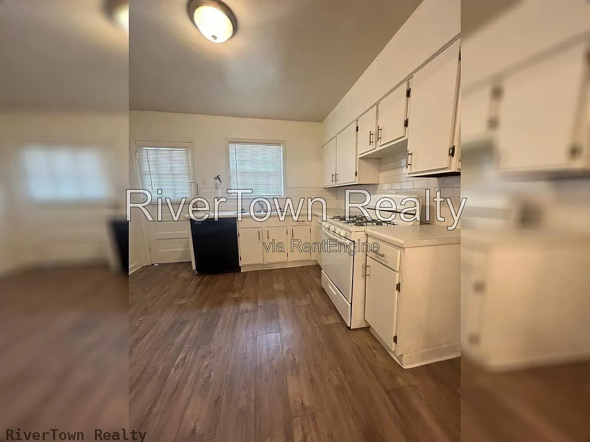 3 bed, 2.0 bath, 2000 sqft, $1,595 — Photo 3