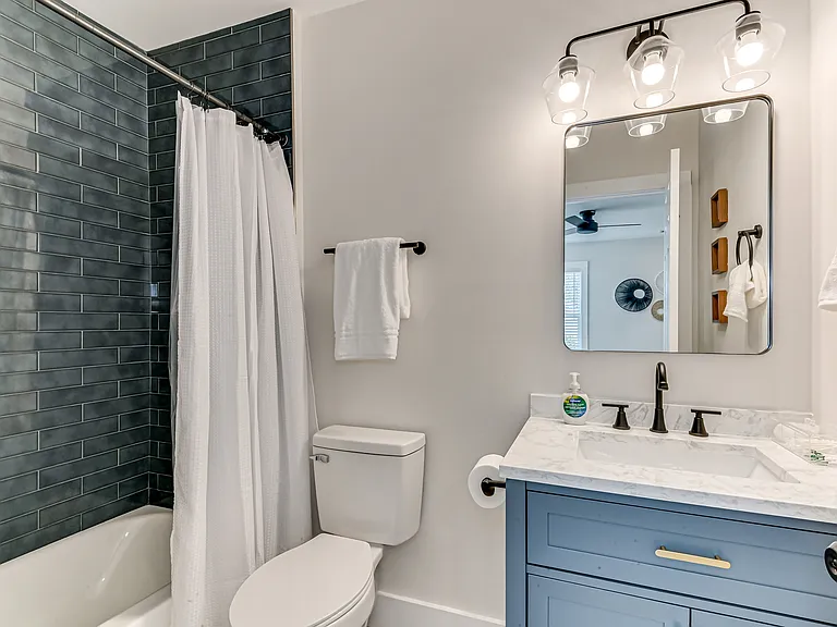 1813 Courtney Dr — Photo 16
