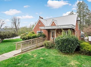 228 Main St, Rosman, NC 28772