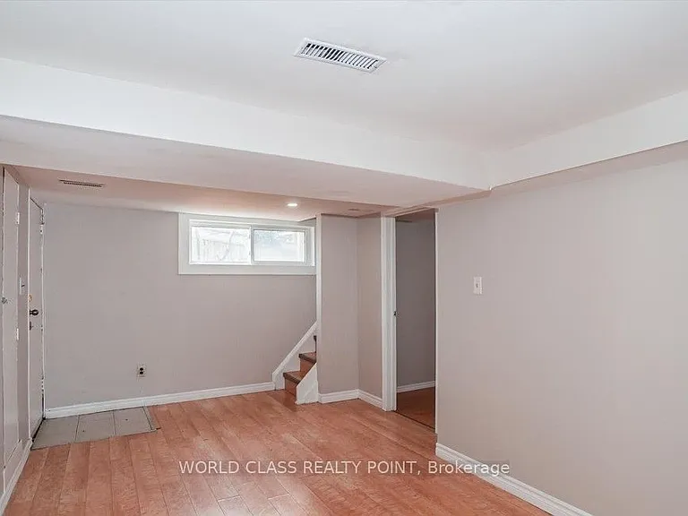 1 McIntosh St — Photo 19