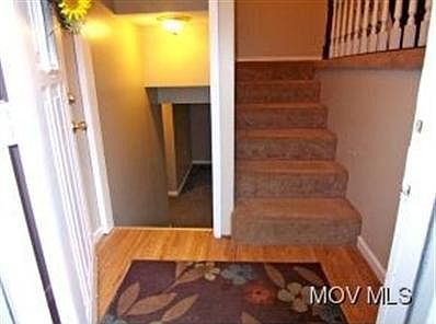 2nd image of 2890 Meadowview Dr