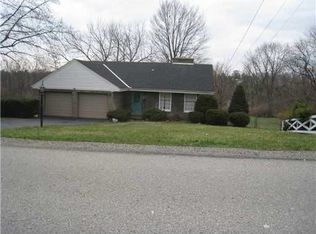 26 Dutch Ln, Pittsburgh, PA 15236