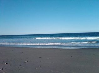 7 Berkley Rd, Hull, MA 02045