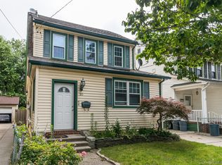 20 Starks Pl FLOOR 1, Lynbrook, NY 11563