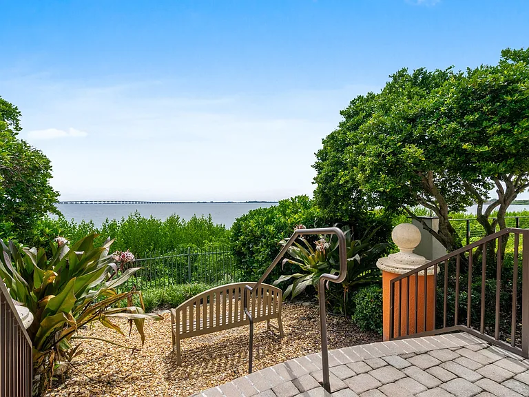 Bayside Arbors of Clearwater — Photo 5