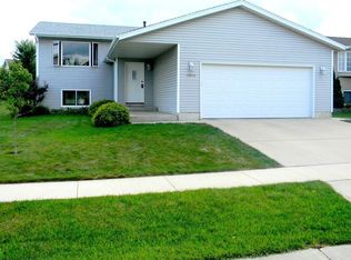 4844 11th Ct NW, Rochester, MN 55901