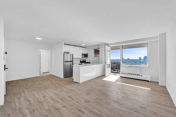 Sold by Compass | media 1