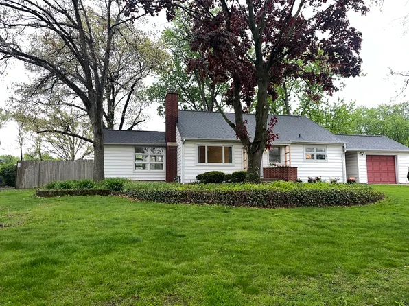 322 Freehauf St, Lemont, IL 60439