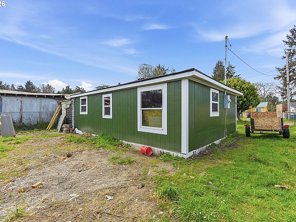 4th image of 64227 Braley Rd