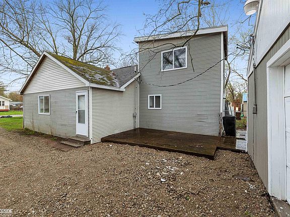 4th image of 2105 Lambden Rd