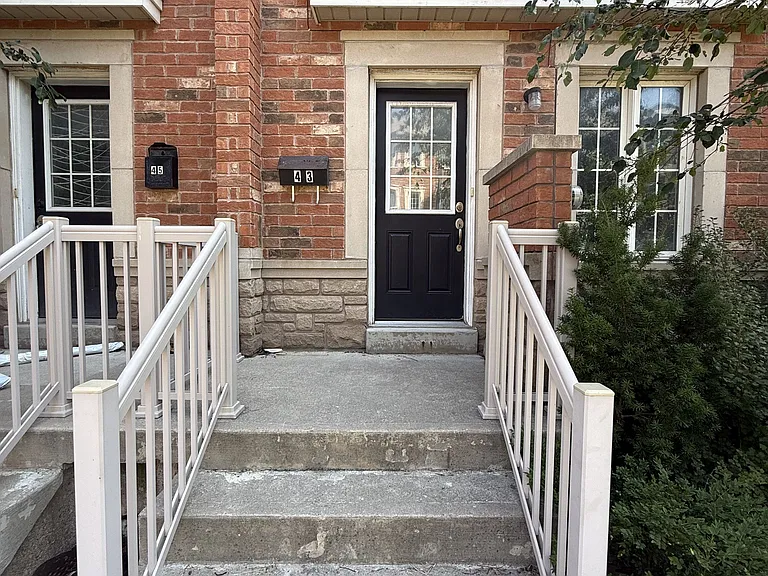 43 Odoardo Di Santo Cir — Photo 4