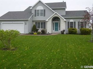 124 Fitzpatrick Trl, West Henrietta, NY 14586