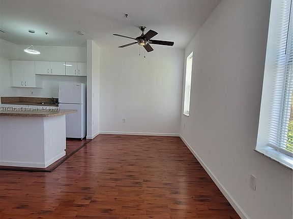 4th image of 1502 Jefferson Ave APT 305