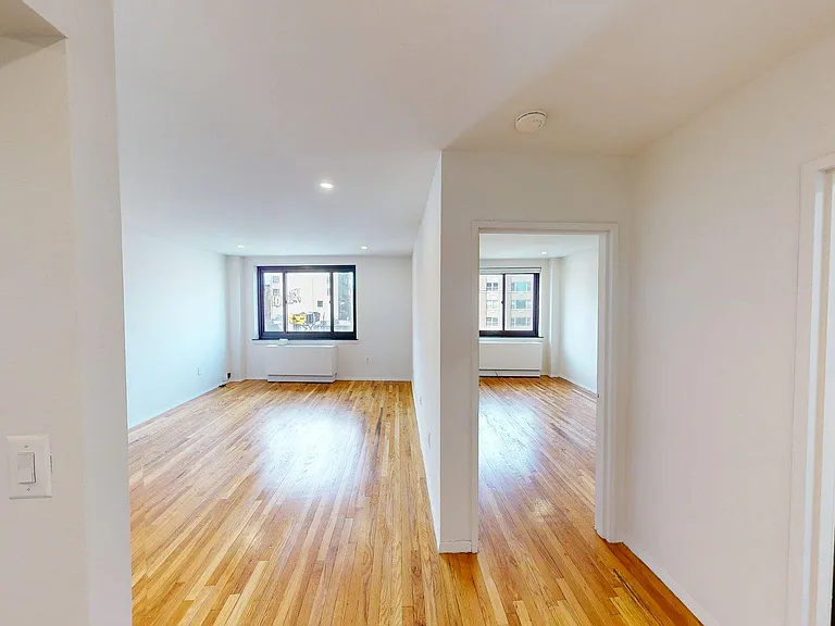 284 Mott St #4J — Photo 6