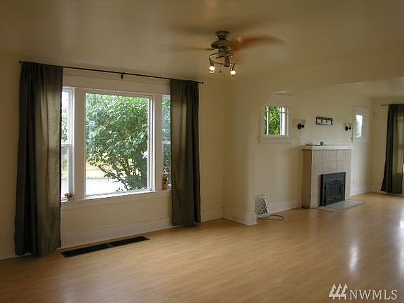 5th image of 1702 S Ainsworth Ave