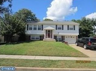 16 Mulberry Rd, Turnersville, NJ 08012