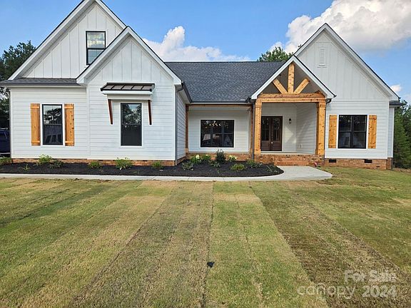 3rd image of 162 Heartland Dr #26