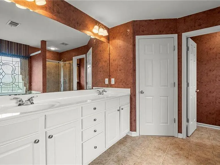 2080 Vistoria Dr — Photo 19