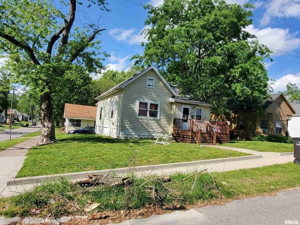 410 W Sycamore St, Carbondale, IL 62901