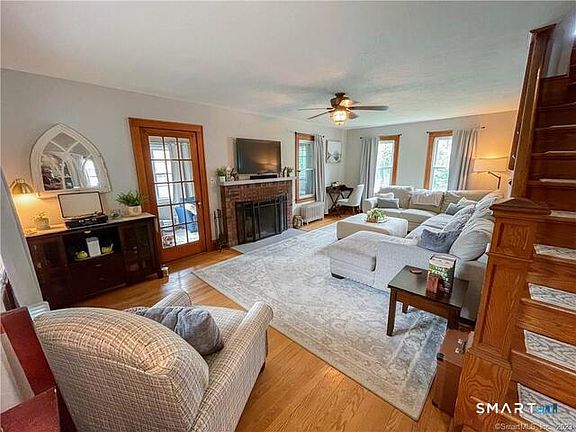 2nd image of 16 Meriden Ave