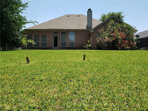 4th image of 9109 Trail Wood Dr