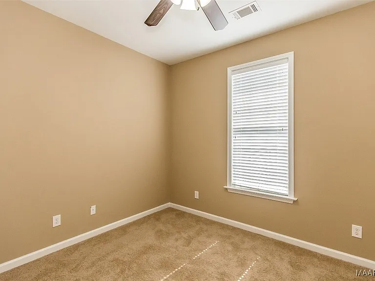 9625 Helmsley Cir — Photo 30
