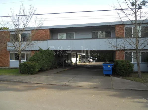 805 NW 26th St, Corvallis, OR 97330