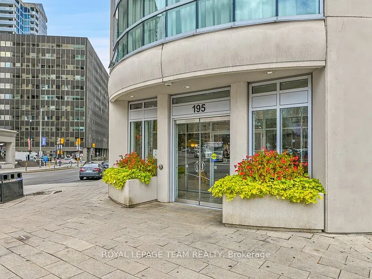 195 S Besserer St #2609 — Photo 1