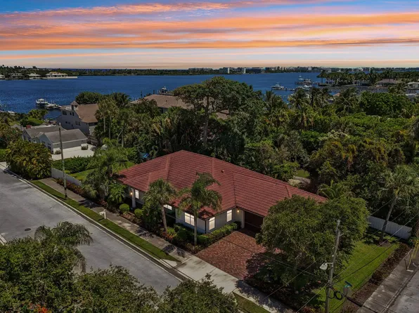 15 Wellesley Drive, Lake Worth Beach, FL 33460