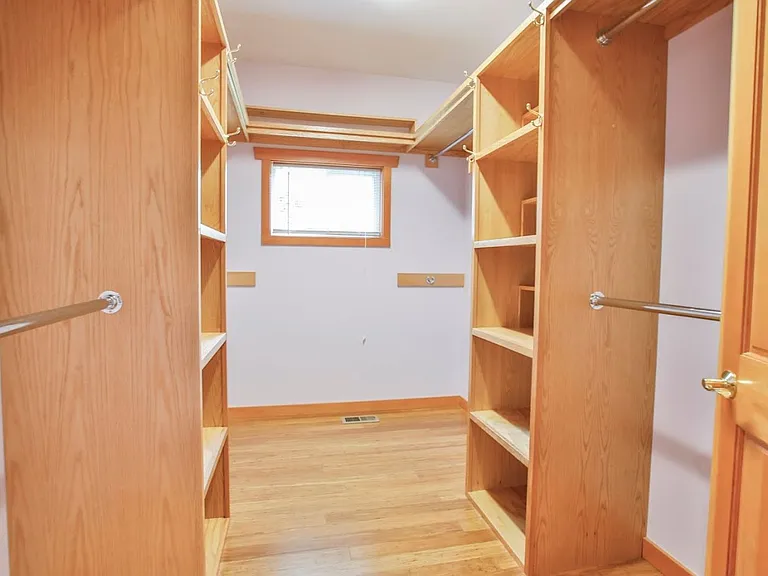 2385 Lake Forest Dr — Photo 18