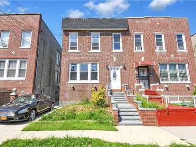 825 E 231st St, Bronx, NY, 10466