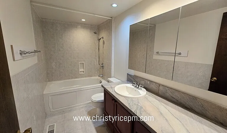 15406 SE 46th Way — Photo 19