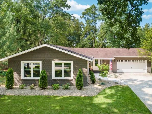 1390 Hickory Ridge Ln, Columbus, OH 43235