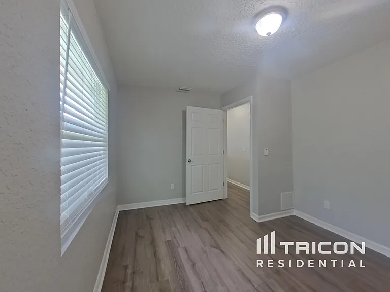 4011 Palm Dr — Photo 12