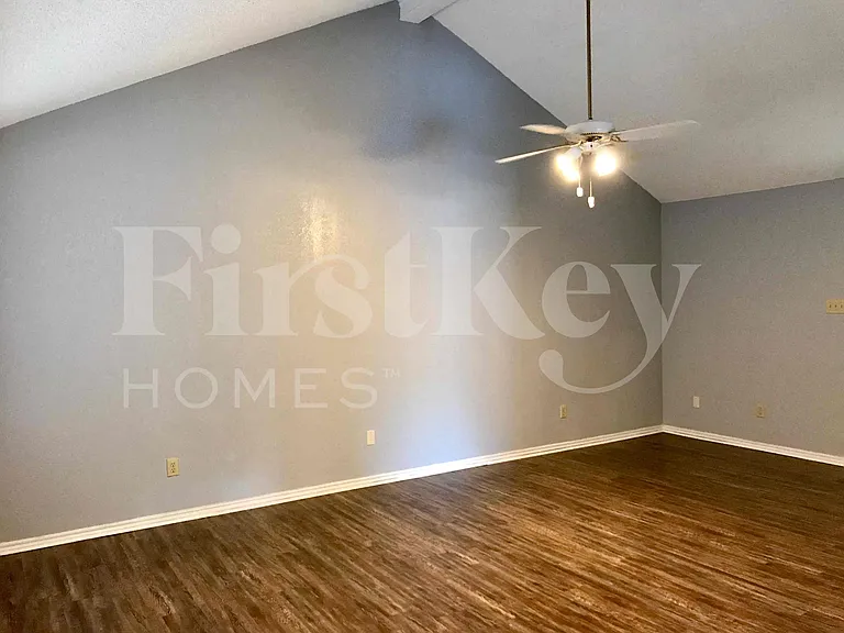 5302 Deep Canyon Dr — Photo 8