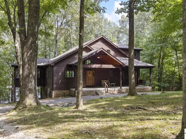 95 Woodmont Dr, Cadiz, KY 42211