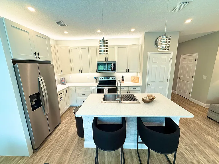 2570 Hilltop Rd — Photo 10