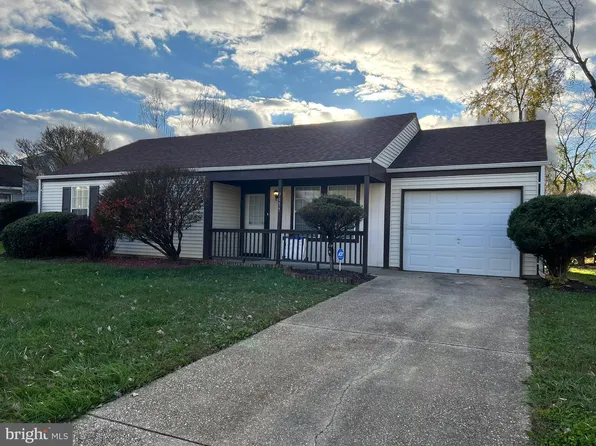 2177 Fawn Ct, Waldorf, MD 20602