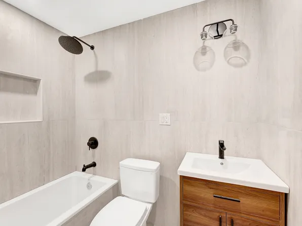 526 Central Avenue image 4 of 15