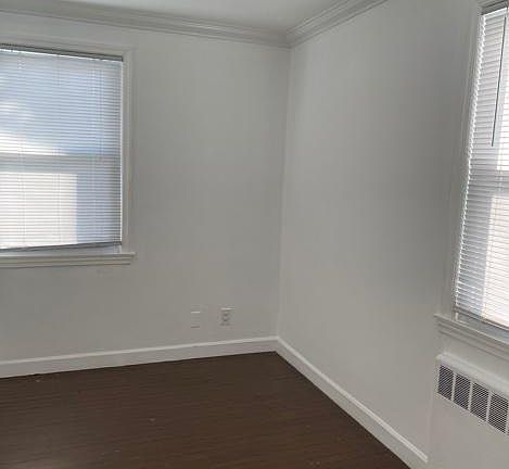 3rd image of 92 Lawrence Park Cres