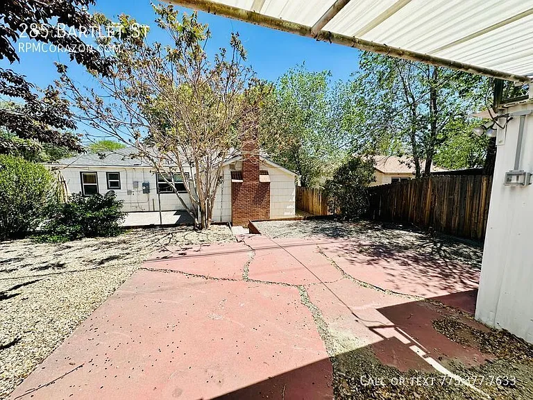 285 Bartlett St — Photo 16