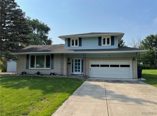 71 Labelle Ter, Amherst, NY 14228