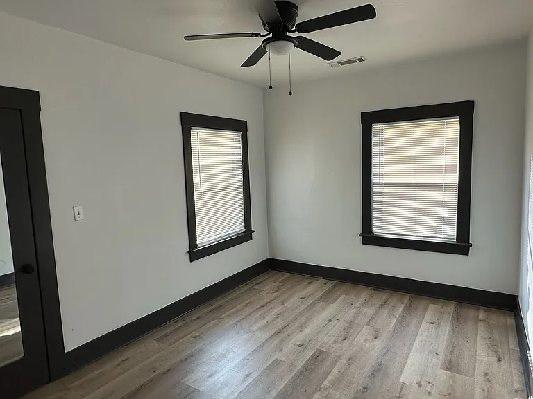 620 S Court St — Photo 8