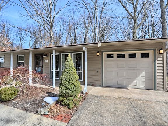 2nd image of 127 Sierra Ln
