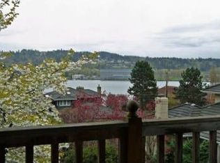 6919 96th Ave SE, Mercer Island, WA 98040