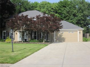 16815 Forestwood Dr, Strongsville, OH